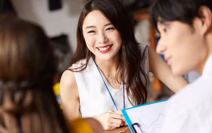 Dau long khi biet nguyen nhan dong nghiep tu choi cac cuoc lien hoan