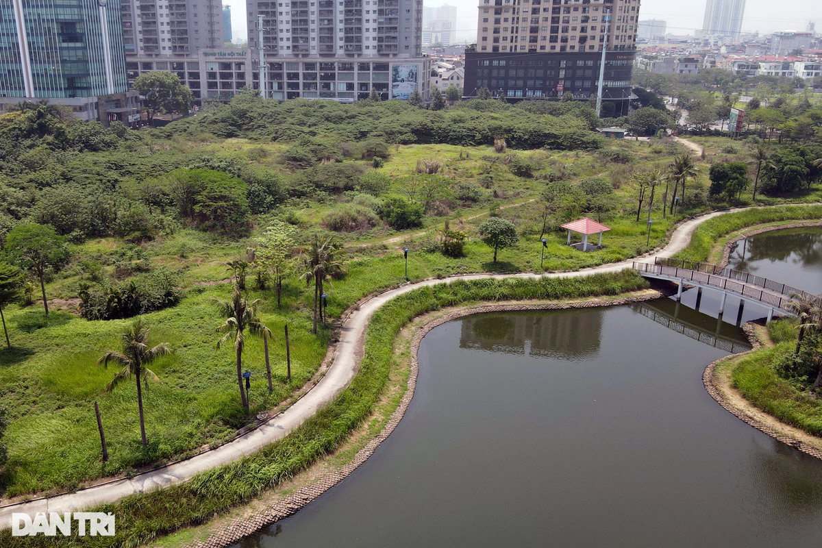 Cong vien thiet ke theo phong cach san golf cao cap “dap chieu” nhieu nam-Hinh-4