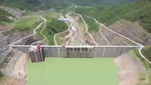 Can canh can kho cua hang loat ho thuy dien o Viet Nam-Hinh-5