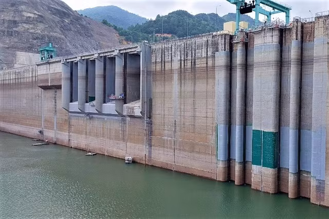 Can canh can kho cua hang loat ho thuy dien o Viet Nam-Hinh-7