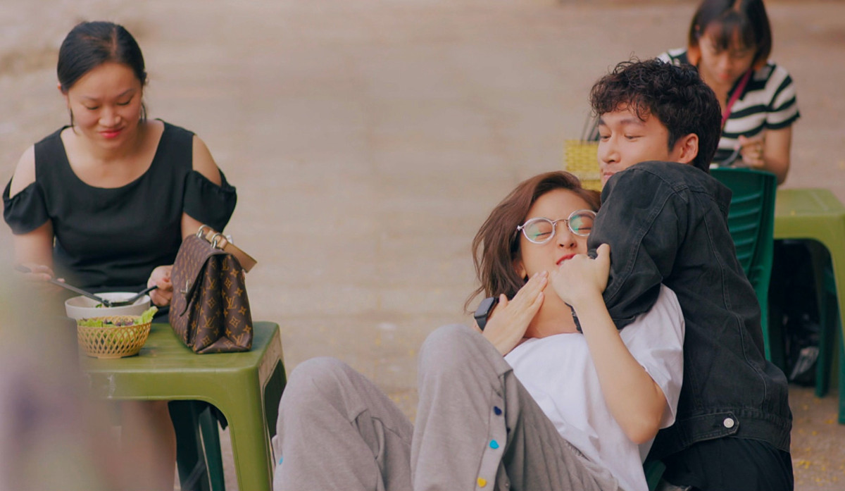 Nhung diem bat on trong phim Dung noi khi yeu cua Manh Truong-Hinh-7