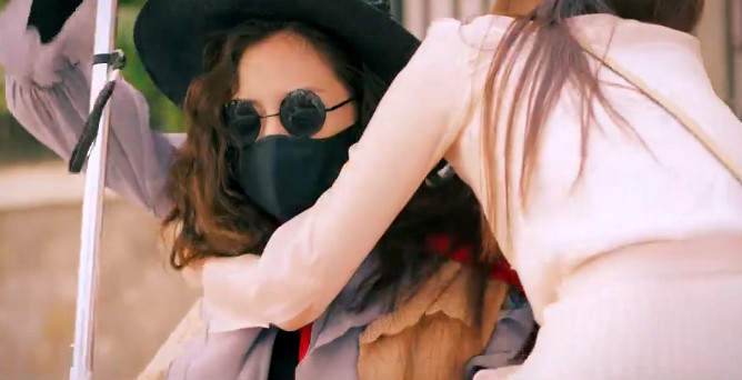 Nhung diem bat on trong phim Dung noi khi yeu cua Manh Truong-Hinh-2