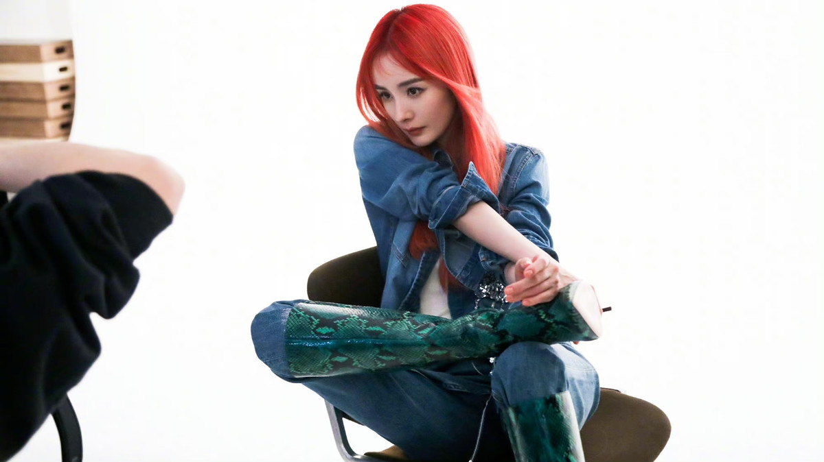 Hinh anh goi cam cua Duong Mich o tuoi 37