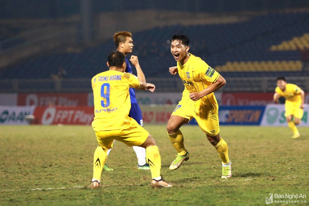 5 cau thu Song Lam Nghe An trong danh sach du U20 chau A-Hinh-2