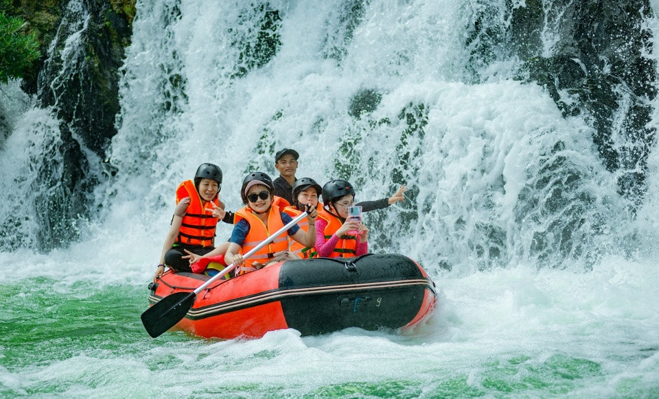 Mot ngay kham pha Binh Phuoc