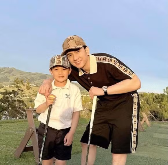 Dan Truong tiet lo bi con trai doi tien cat-xe khi song ca cung-Hinh-4