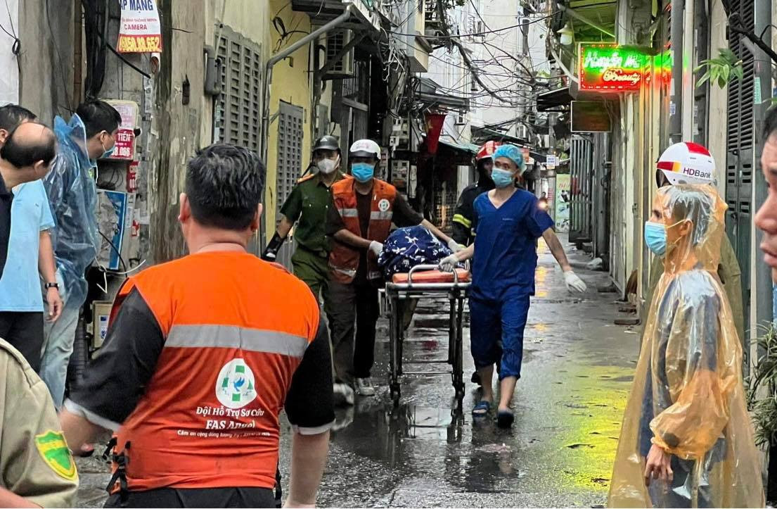Chay chung cu mini o Ha Noi, nhieu nguoi tu vong-Hinh-14