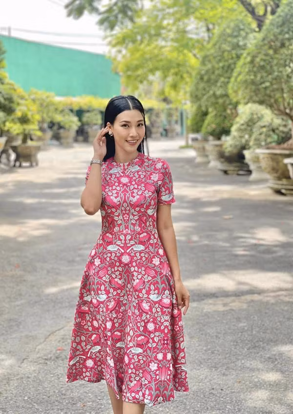 A hau dong 'Co Don Tren Sofa' cua Ha Ho: eo con kien nho cat luc 'dot mo'-Hinh-5