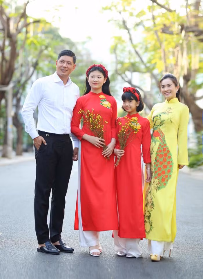 Ai nu nha sao Viet va nhung man 'lot xac' dan tinh 'chong mat'-Hinh-11