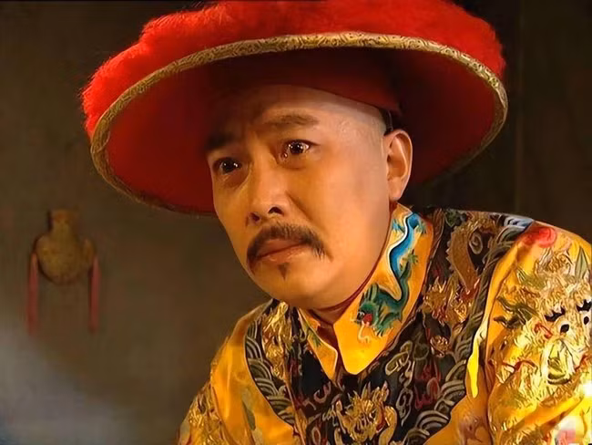 Vao dem Khang Hi bang ha, vi sao Ung Chinh xu tu thai giam Trieu Xuong?-Hinh-4