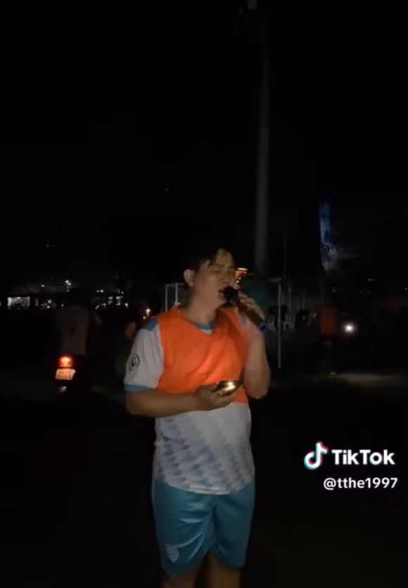 Hoai Lam gay chu y lai la than hinh 'phat tuong'-Hinh-2