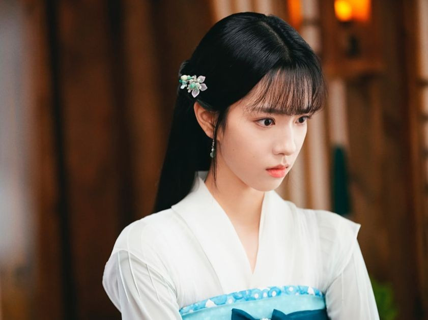 Nhan sac Hoang Dung 'Anh hung xa dieu' hut 200 trieu luot xem-Hinh-5