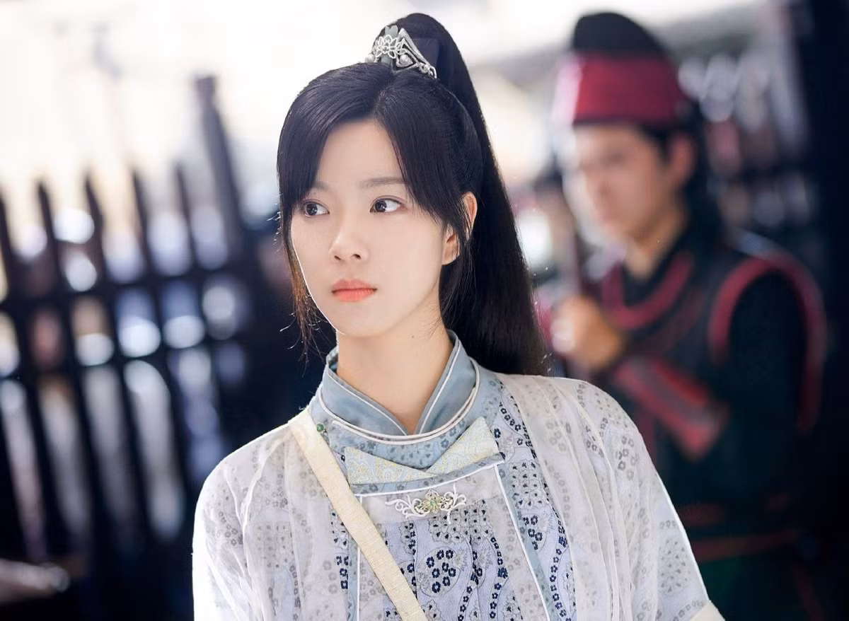 Nhan sac Hoang Dung 'Anh hung xa dieu' hut 200 trieu luot xem-Hinh-8