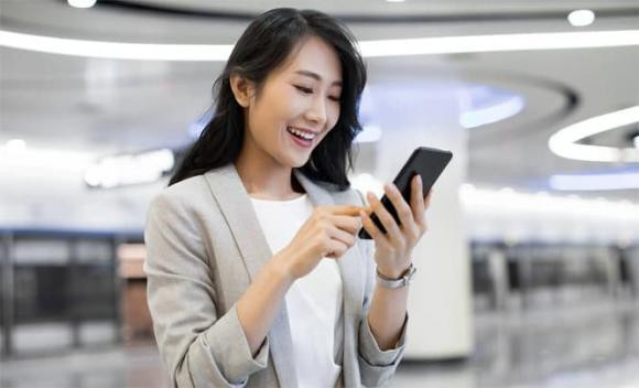 Nut am luong dien thoai di dong an 6 chuc nang thiet thuc it ai ngo