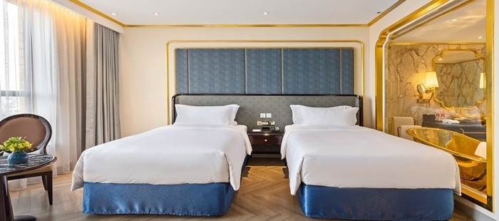 Cao cấp nhất là căn suite tổng thống 184m2 có thể phục vụ tới 10 khách; phòng penthouse Hoàng gia với diện tích 170 m2...(Ảnh: Dolcehanoigoldenlake)