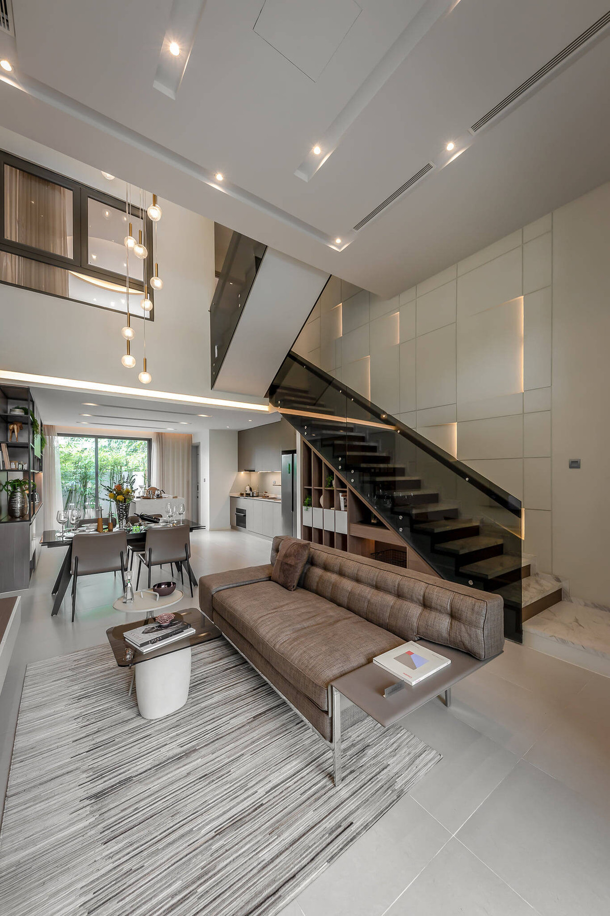 Noi that gam mau tram tinh te trong can biet thu hon 300m2-Hinh-3