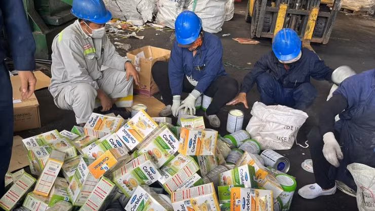 Tieu huy 900 san pham sua, bot an dam cac loai