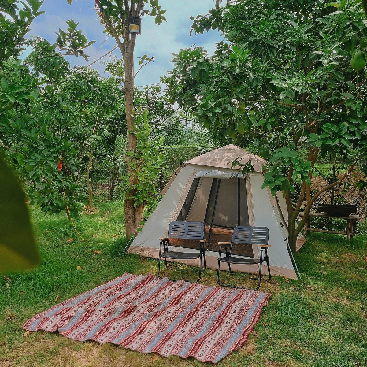 Ha Noi: “Dua nhau di tron” cuoi tuan tai 3 quan ca phe ket hop camping-Hinh-5