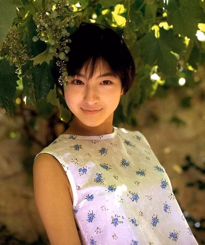 Hai ngoc nu giai tri bi khan gia quay lung vi be boi ngoai tinh-Hinh-3