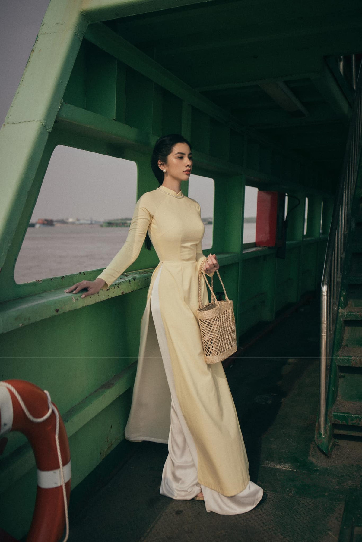 Khao gia cat xe cua nhung nguoi mau anh tuoi doi muoi-Hinh-2