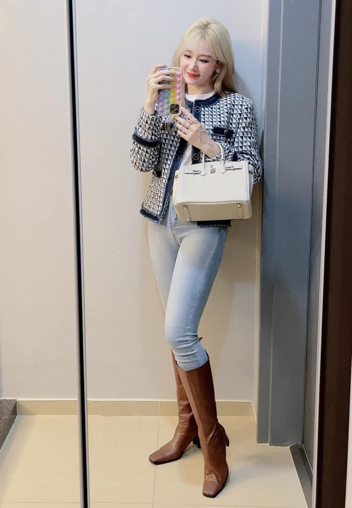 Hari Won 1 nam dieu tri liet co mat, hanh phuc ben Tran Thanh-Hinh-4