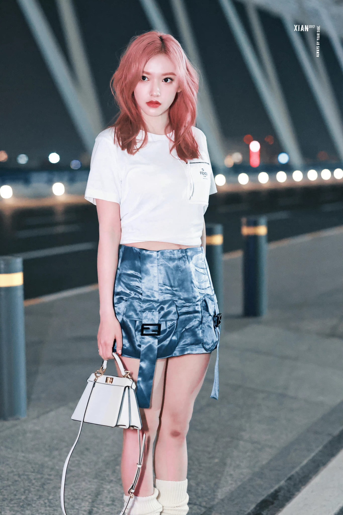 Nu dien vien 25 tuoi bi dua tin la nhan tinh cua Luong Trieu Vy-Hinh-23