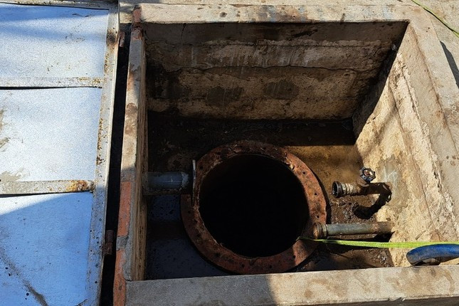 Cuu ho thanh cong hai nguoi ngat khi khi ve sinh bon chua xang dau