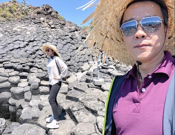 ến khi vợ cũ của 'Vua cá Koi' lên tiếng, gián tiếp phủ nhận tin đồn ca sĩ Hà Thanh Xuân là người thứ 3, dư luận tiêu cực mới lắng xuống. Sau đó, Thắng Ngô và Hà Thanh Xuân tiếp tục cập nhật hình ảnh tình cảm, cuộc sống đời thường trên mạng xã hội.