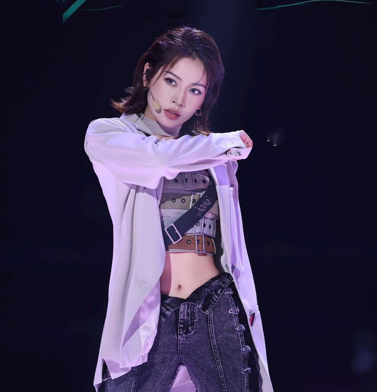 Tai sao Chi Pu lai duoc yeu thich tai show Trung Quoc?