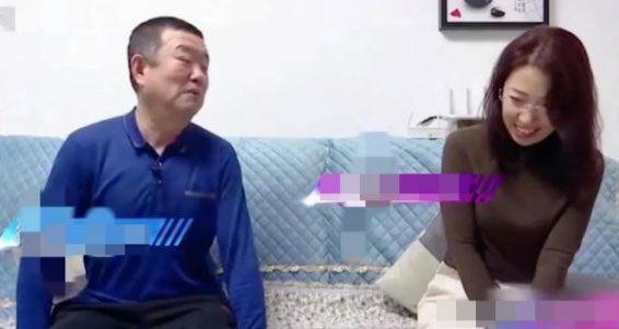 Bi che vi nhan sac, nguoi dan ong tiet lo dieu khien doi tuong do guc