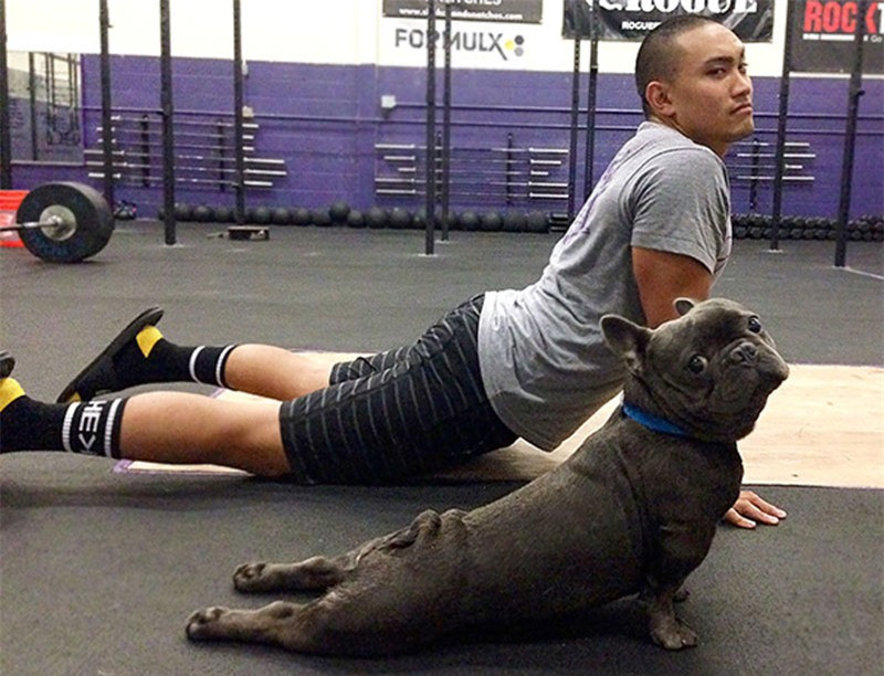 Học yoga cùng cậu chủ.