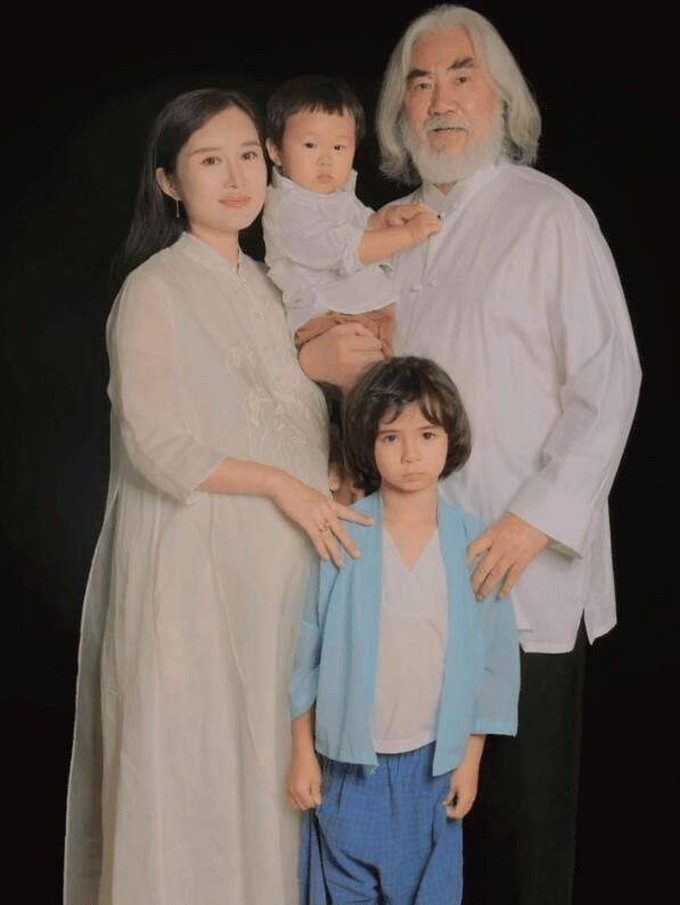 Hon nhan lech 31 tuoi cua Truong Ky Trung va vo tre-Hinh-3