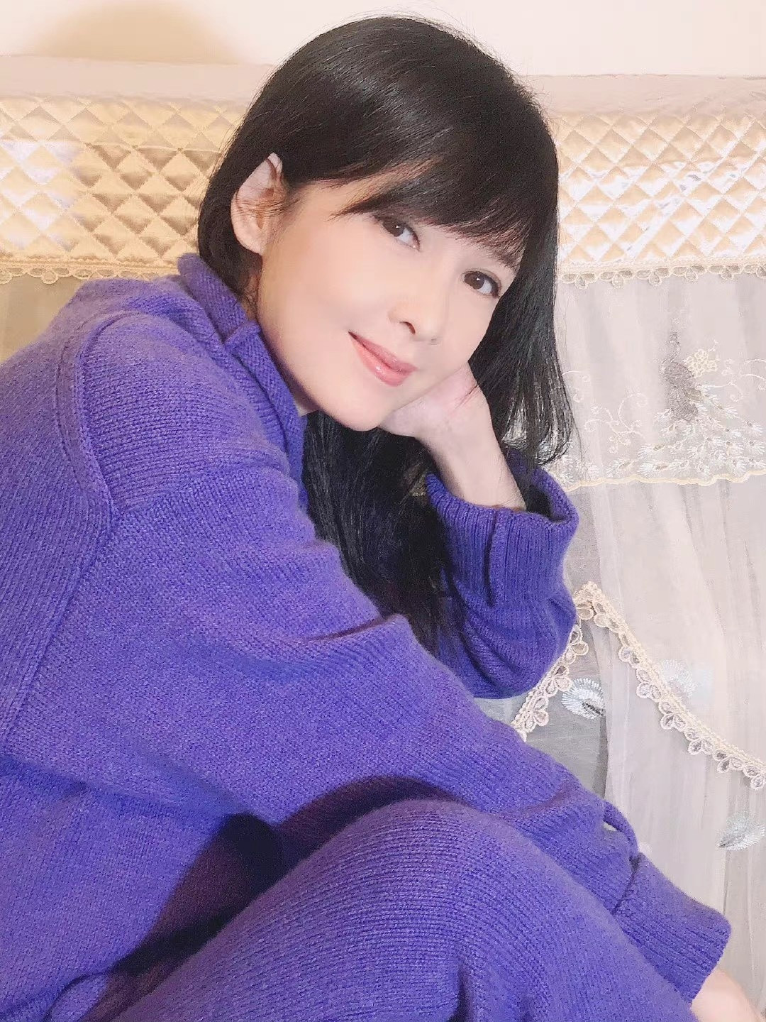 Hon nhan 14 nam khong con cai cua bieu tuong nhan sac Hong Kong