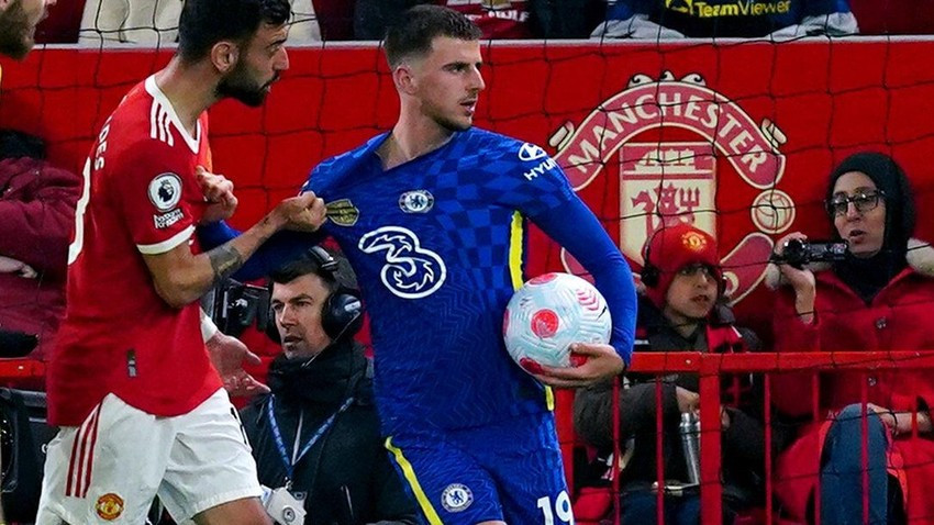 Man United chieu mo 'bom tan', chia tay 3 ngoi sao-Hinh-2