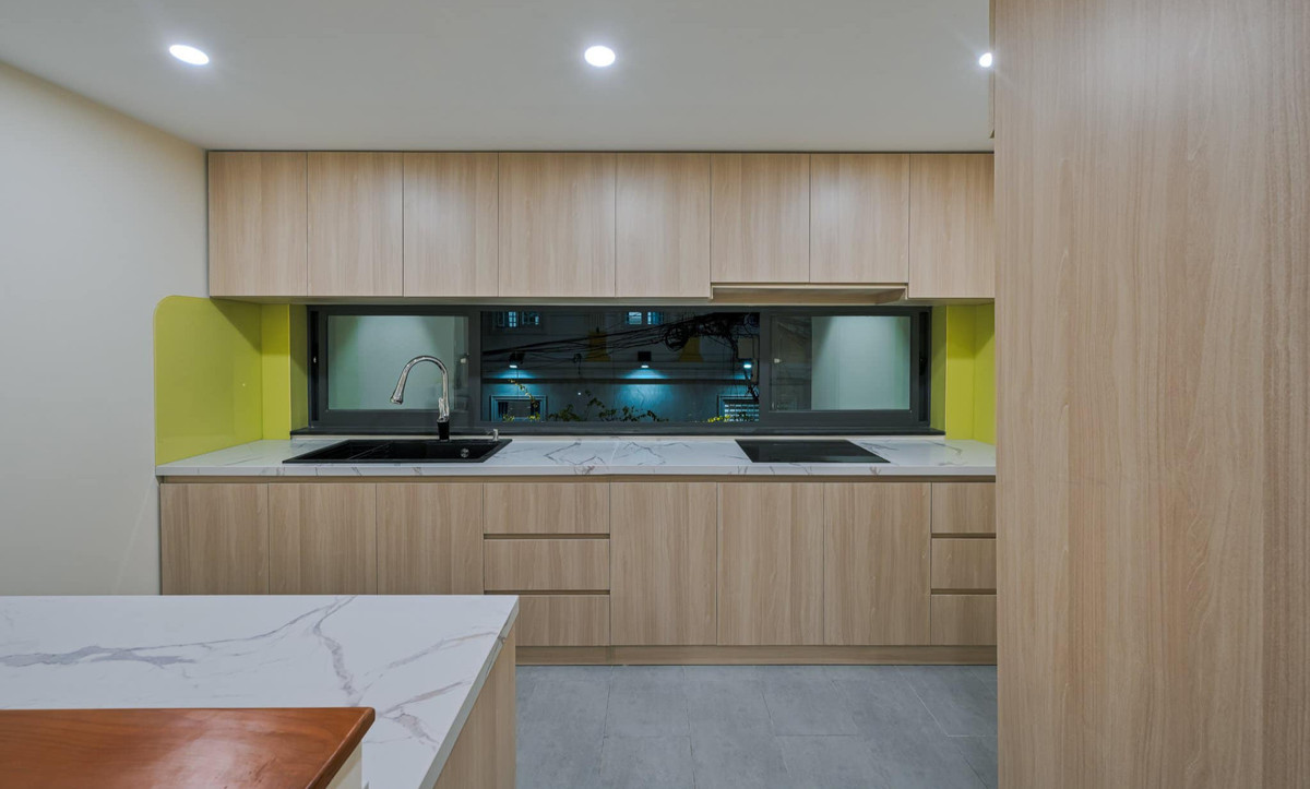 Ngoi nha tich hop be boi mat lanh, dung tre lam tuong bao-Hinh-9