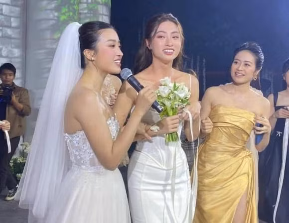 Sao Viet bat duoc hoa cuoi nhanh chong “chot don”-Hinh-11