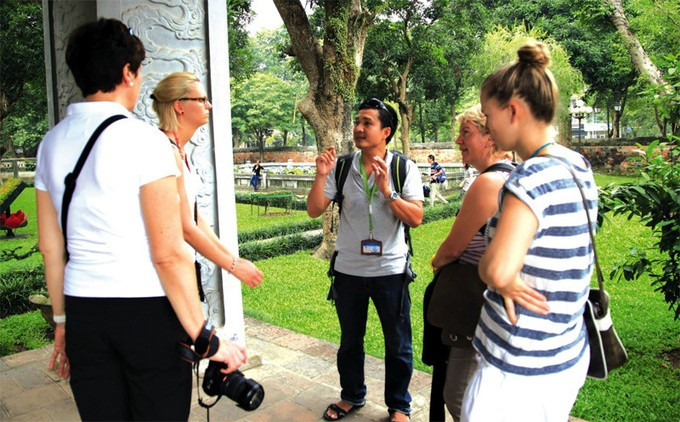 Nghe “dat nguoi khac di choi“: Lam mot mua an ca nam, de bi ga tinh-Hinh-3