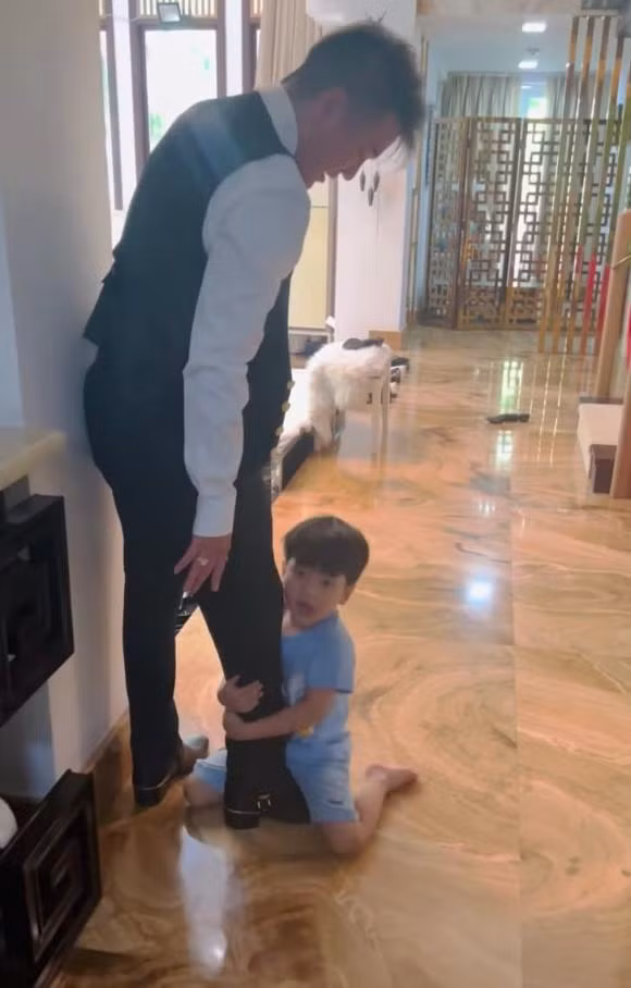 Xem nha nhu khach san, Dam Vinh Hung thay doi vi li do nay-Hinh-10