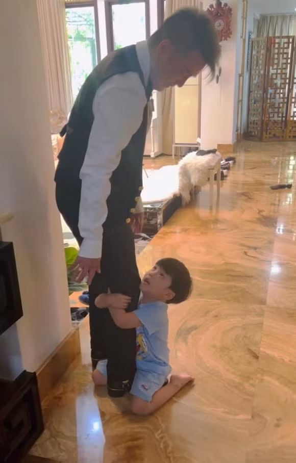 Xem nha nhu khach san, Dam Vinh Hung thay doi vi li do nay-Hinh-11