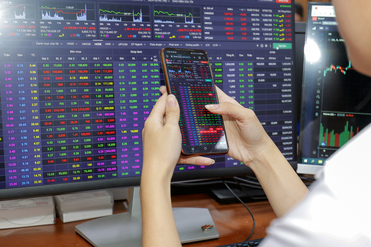 Luong 0 dong len nua ty/nam, chu tich cong ty chung khoan van tu chuc