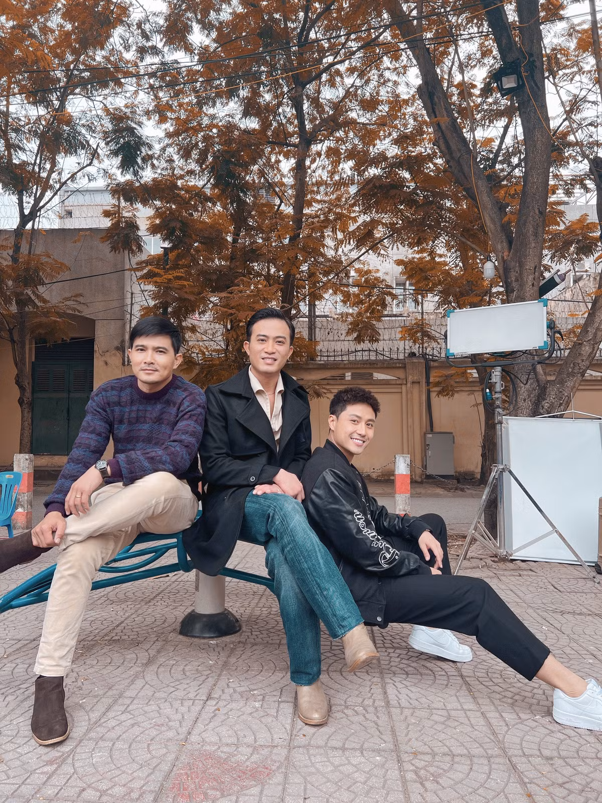 Hinh anh hai huoc cua dan dien vien 'Gia dinh minh vui bat thinh linh'-Hinh-5