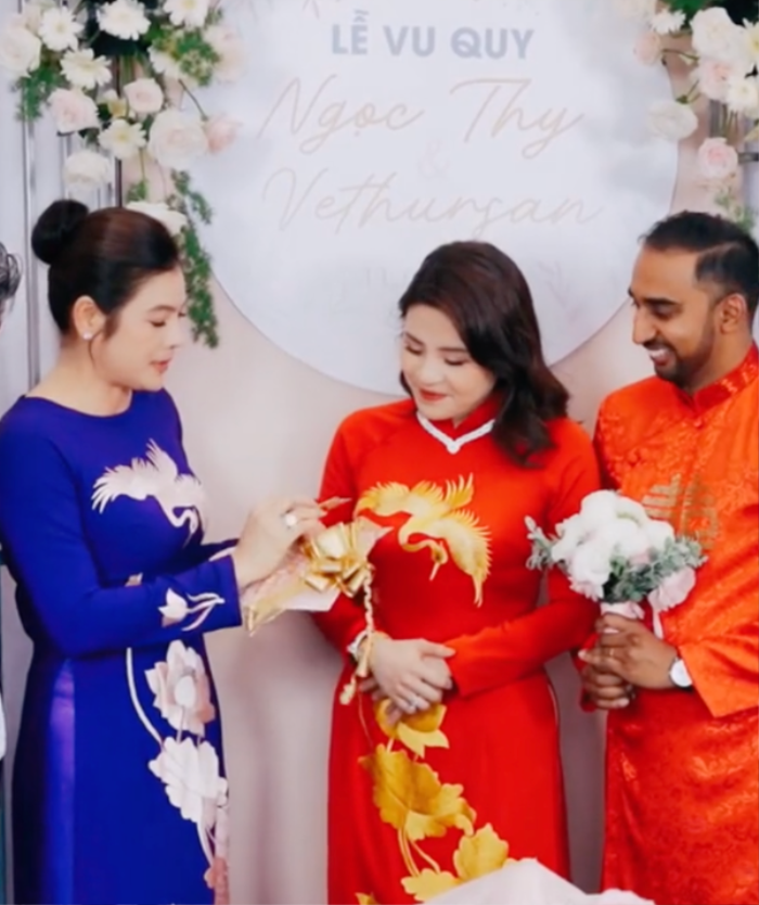 Quà hồi môn 300 tỷ của con gái chủ vựa gạo Long An lấy chồng Ấn Độ Qua hoi mon 300 ty cua con gai chu vua gao Long An lay chong An Do