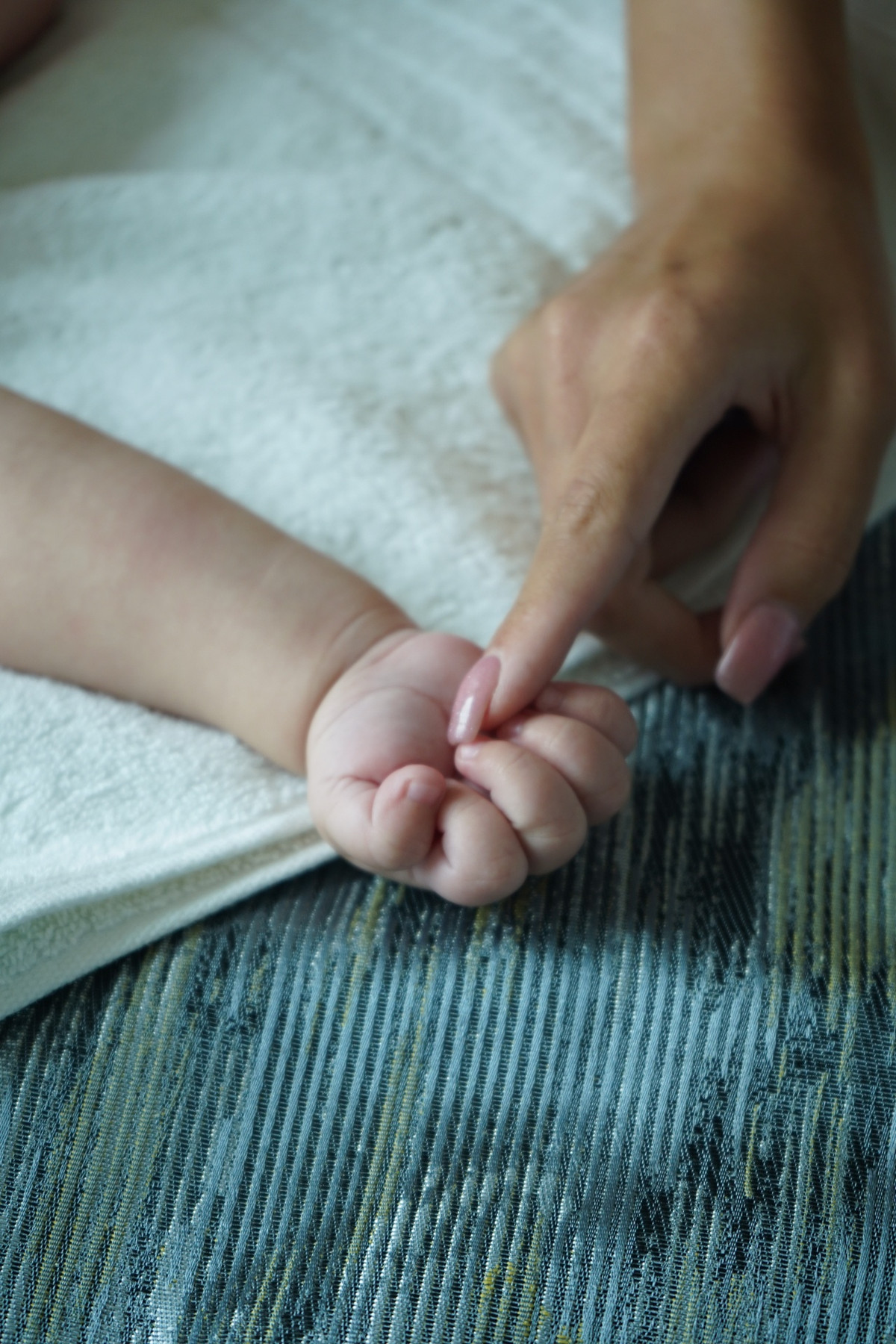 Mau Tay Dianka hoc tieng Viet, cham con trong ngay vang Bui Tien Dung-Hinh-8