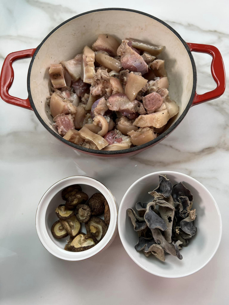 Bat mi cach nau thit dong chuan vi me lam-Hinh-3