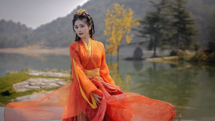 Tao hinh Hang Nga, Bach Loc dep day tien khi