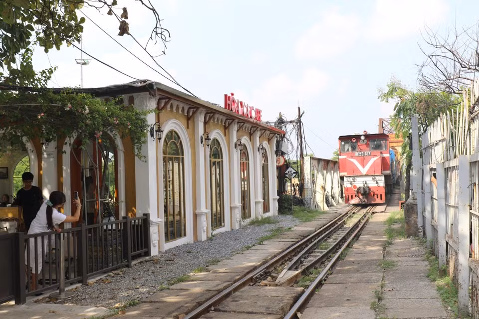 Hoa Xa Cafe, quan “ca phe duong tau” chinh thuc duy nhat cua Ha Noi