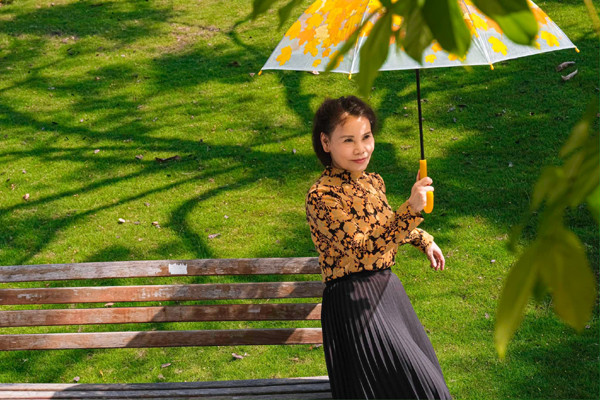 Me ruot Ho Ngoc Ha: Tung la nhan vien ngan hang-Hinh-3