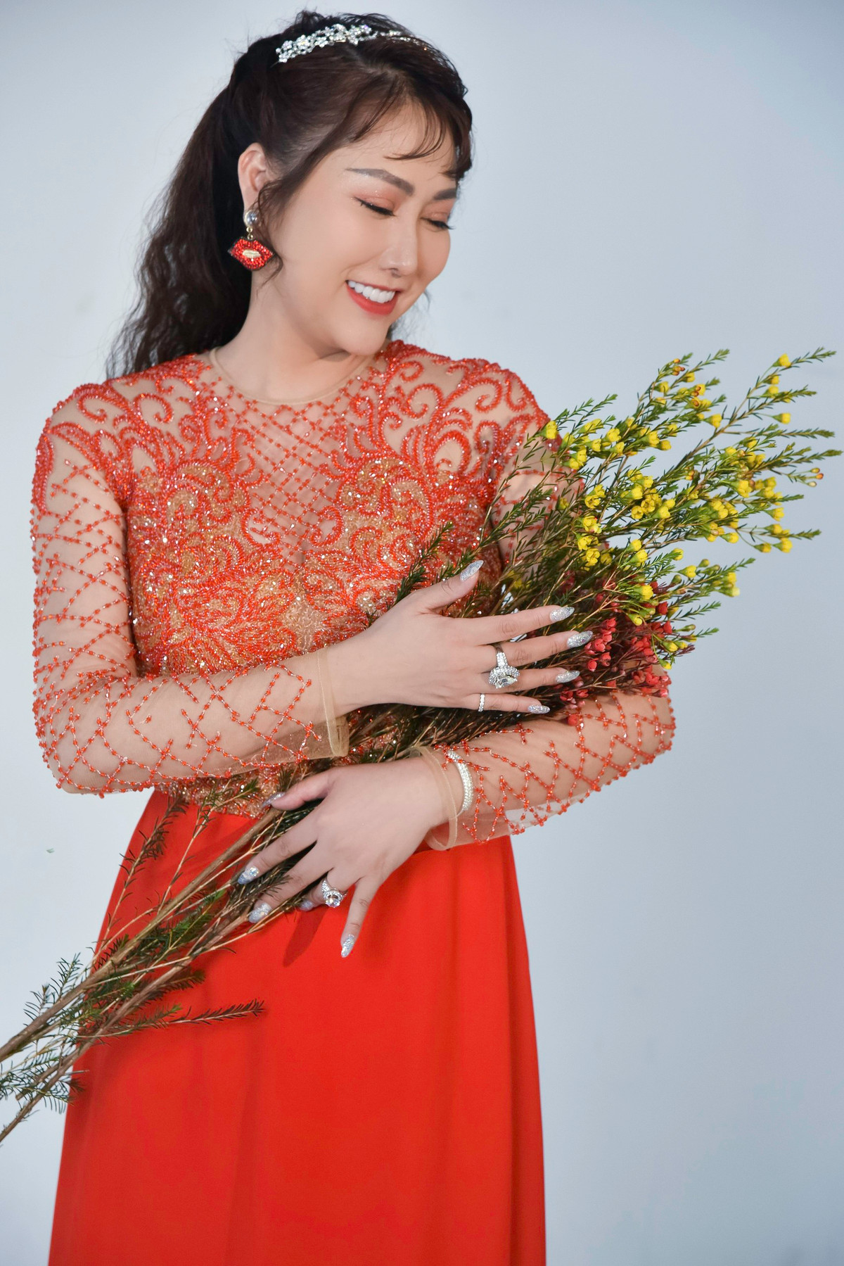 Ly do Phi Thanh Van khong bao gio 'an mieng tra mieng' voi antifan-Hinh-2