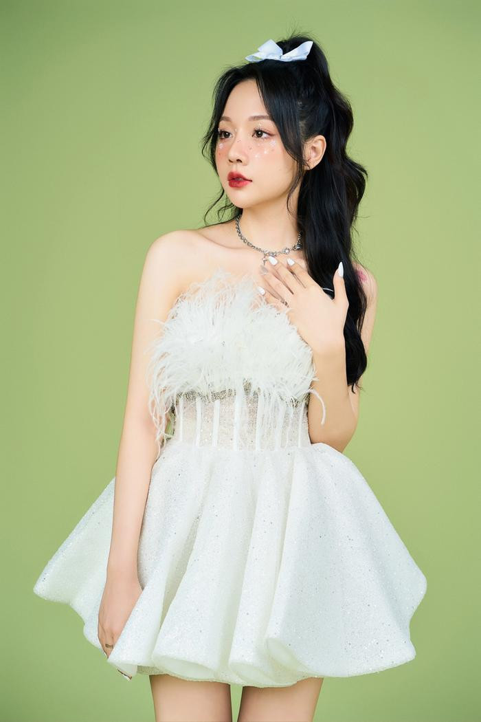 Nhan sắc đẹp tựa nàng thơ của nữ chính bước ra từ show hẹn hò - Hình 5 Nhan sac dep tua nang tho cua nu chinh buoc ra tu show hen ho-Hinh-5