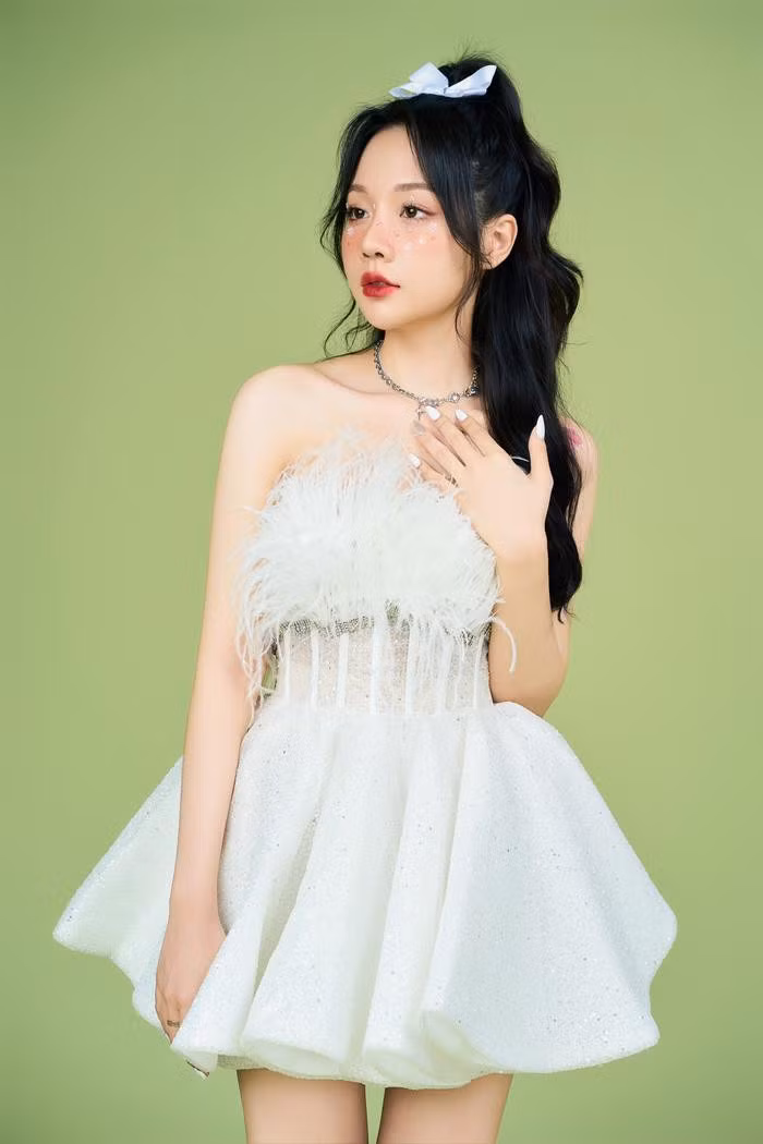 Nhan sac dep tua nang tho cua nu chinh buoc ra tu show hen ho-Hinh-5